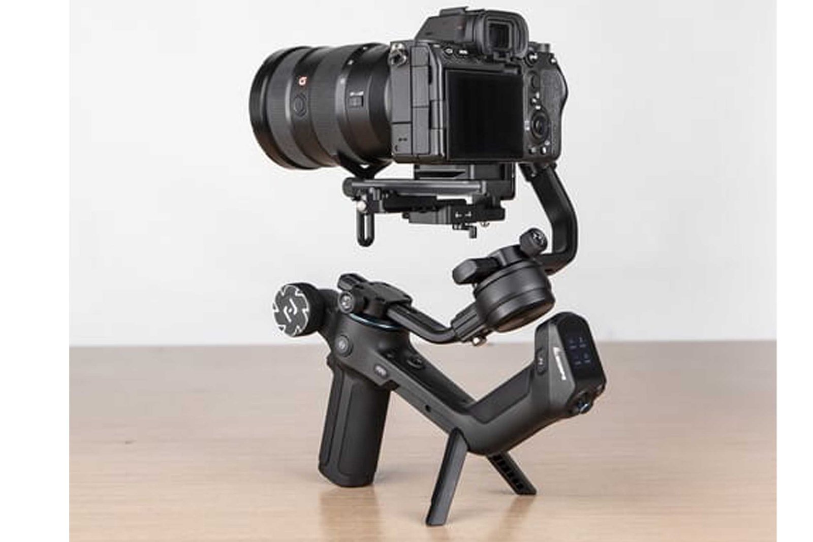 ZHIYUN Crane 4 ComboGimbal Stabilizer for DSLR and Mirrorless Camera, 3-Axis Gimbal Camera
